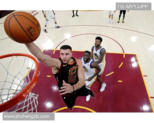 骑士与热火激战正酣新浪影评带你深入赛事背后的故事与精彩瞬间